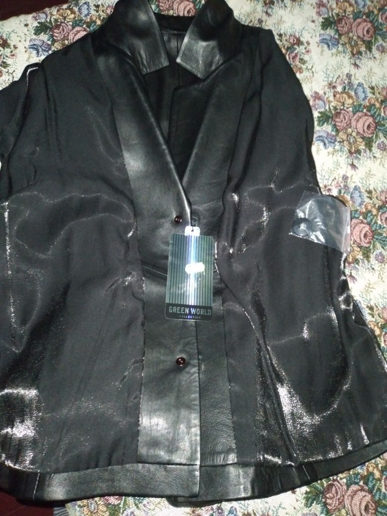 Кожанный пиджак черный новый