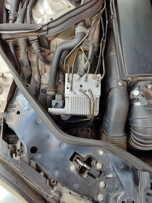 Продам Мерседес Бенц Е 211