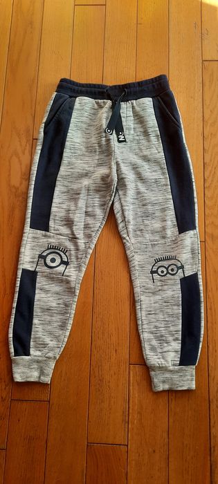 Sprzedam spodnie dresowe minionkir.134
