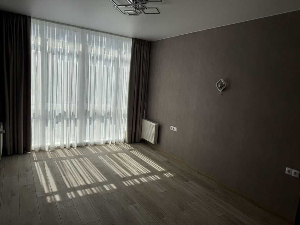Продаж 2 к квартири 72 м. кв. на вул. Львівське шосе RUBI 38338
