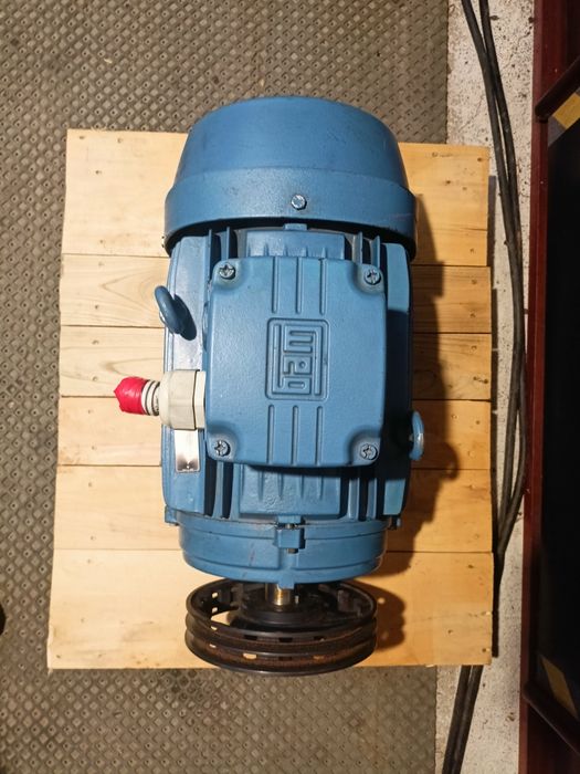 Silnik elektryczny WEG  trójfazowy 15kw (nie 10, 12,14,16,18,20 kw )