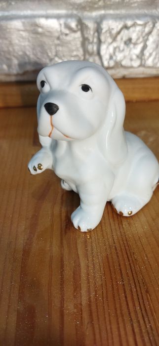 Песик фарфоровий