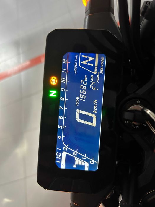 Honda CB125R - 2021
