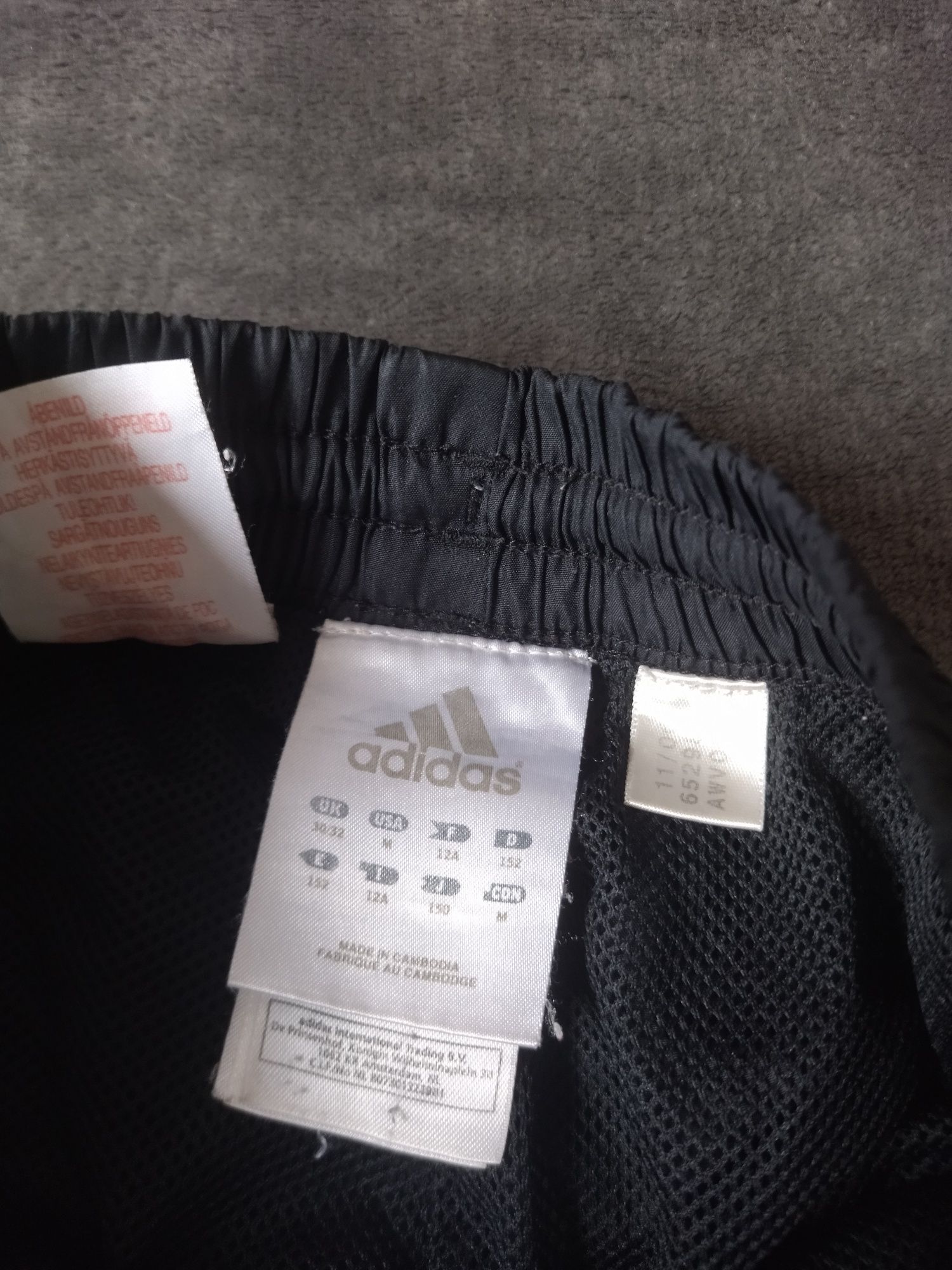 Spodnie adidas dla chłopca 150