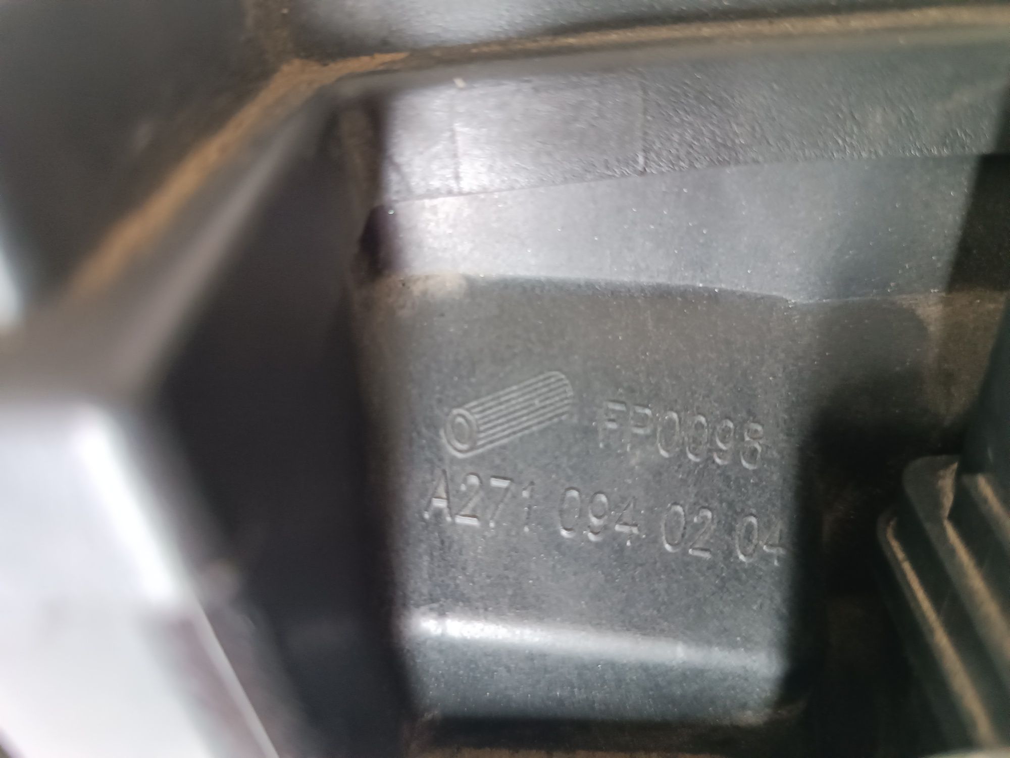 Obudowa filtra powietrza Mercedes CLK w 209