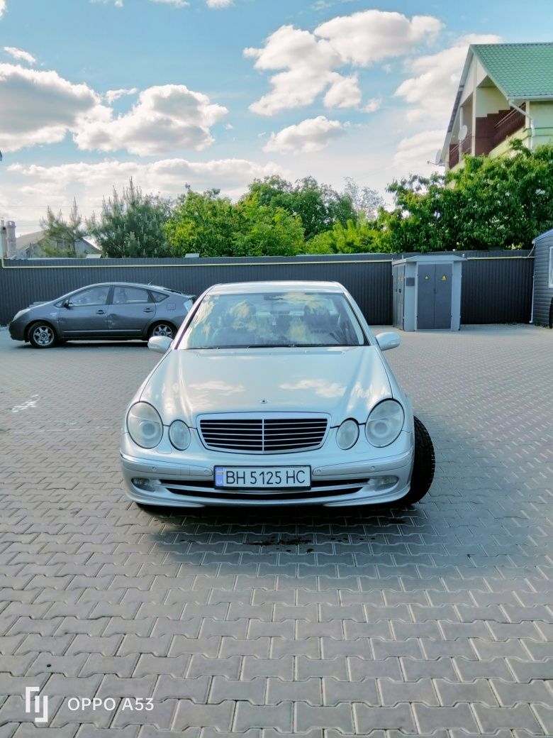 Mersedes Benz e200