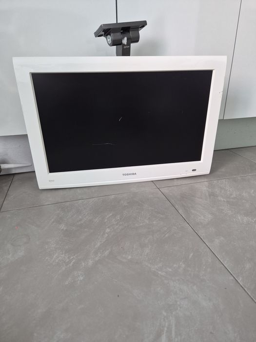 Tv toshiba branca