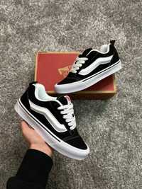 Vans Knu School