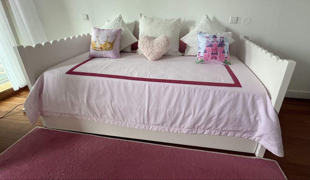 Cama solteiro menina com gavetão