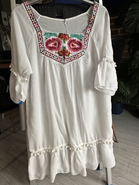 Sukienka letnia, przezroczysta, idealna na plażę