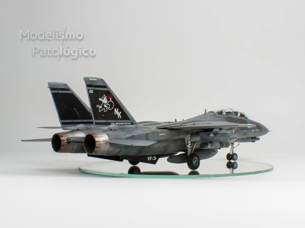 Grumman F14D Tomcat model sklejony 1/72