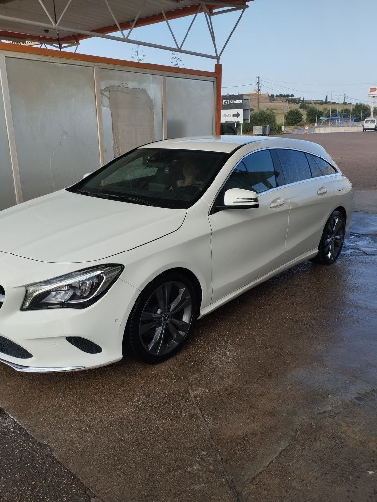 Mercedes CLA 220 d limusine