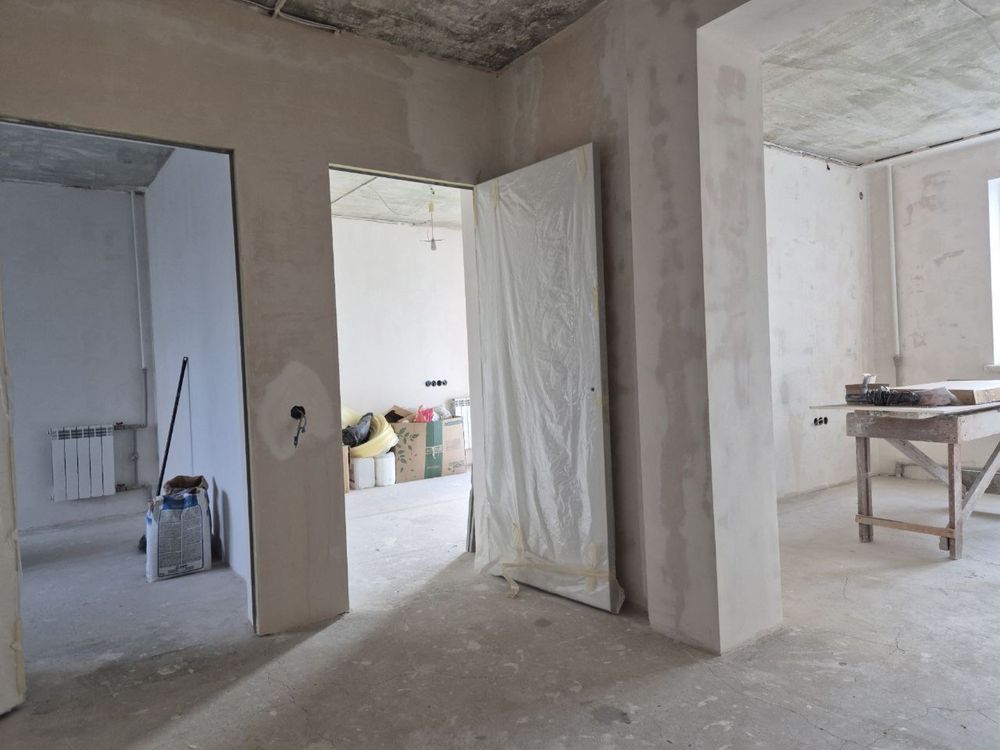 3 кімната квартира, без меблів, Барабашова 40,