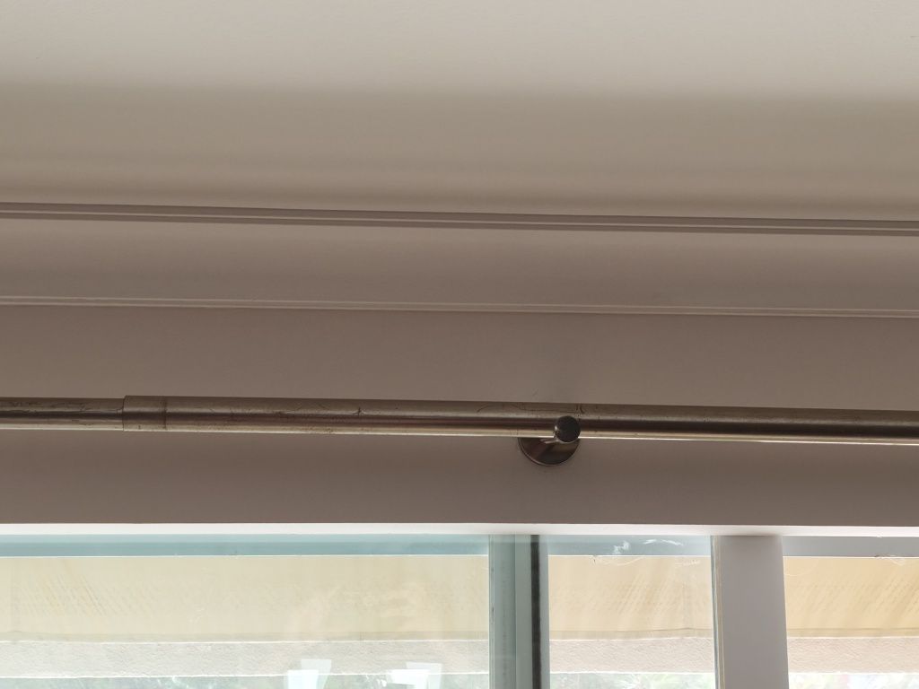 Varão de cortinados extensível