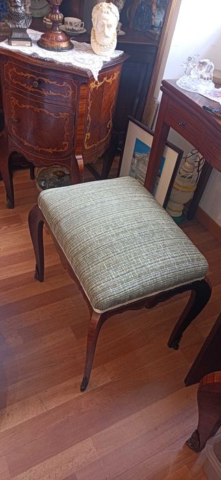 Banqueta estilo Luís XV