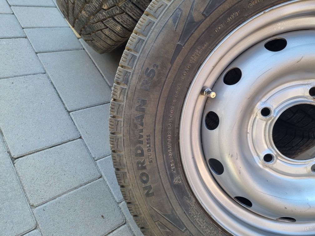 Зимові шини nokian tyres nordman rs2 205 70 r 15 та диски