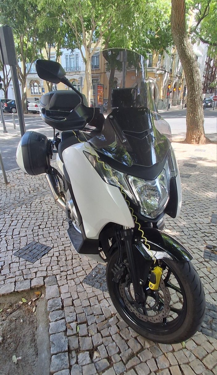 Honda Integra NC700D