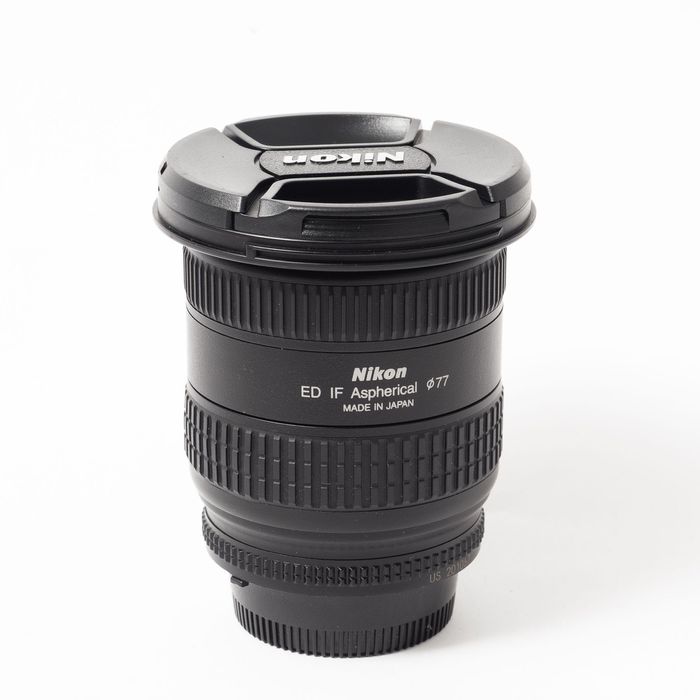 Об'єктив Nikon AF Nikkor 18-35mm f/3.5-4.5D ED