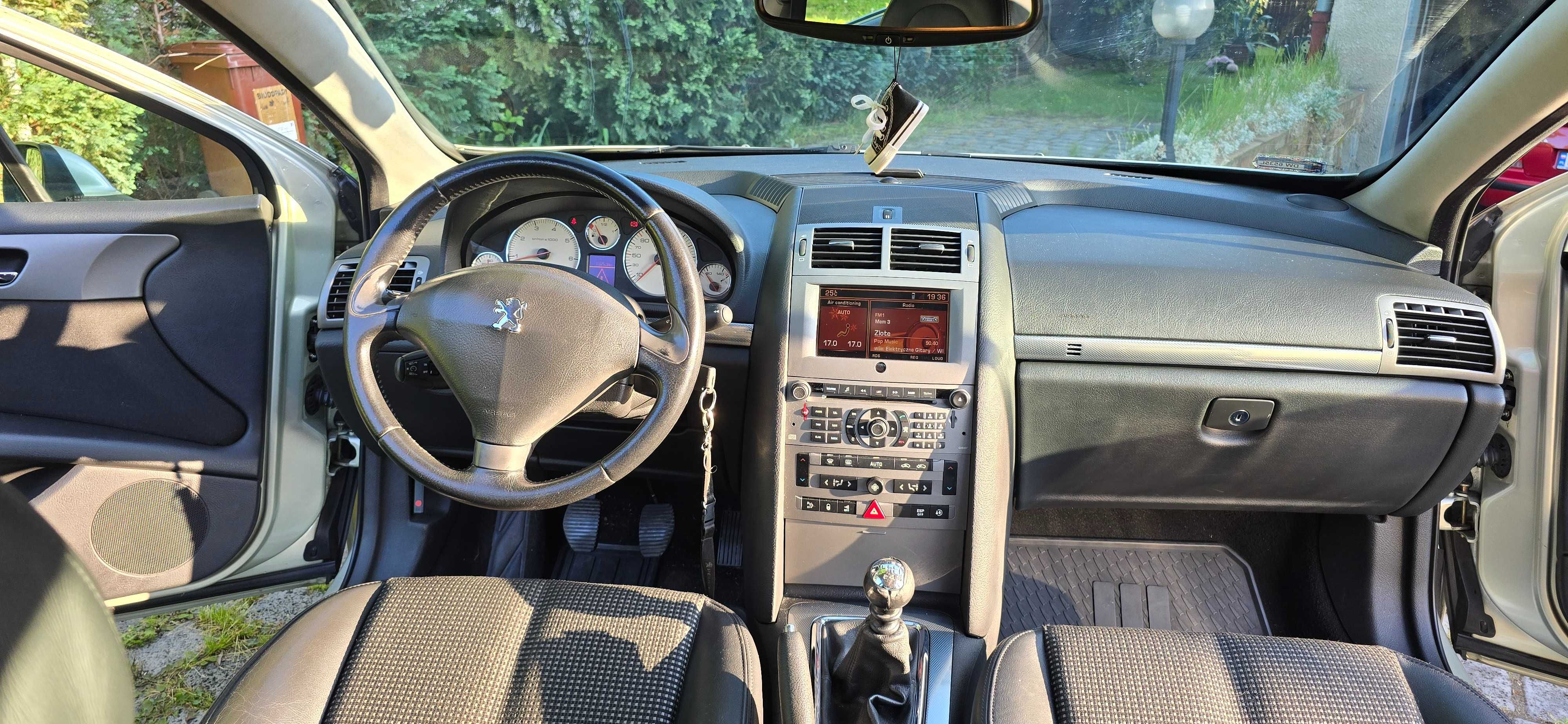 Sprzedam Peugeot 407 SV SPORT 2.2 benzyna 2004 r. z małym przebiegiem