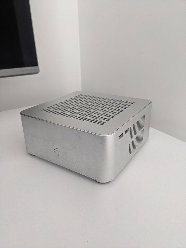 Mini-ITX корпус RGEEK L80S + блок живлення 200w