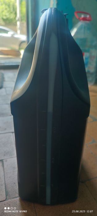 Моторное масло полусинтетическое General Motors Motor Oil 10W-40 4 л