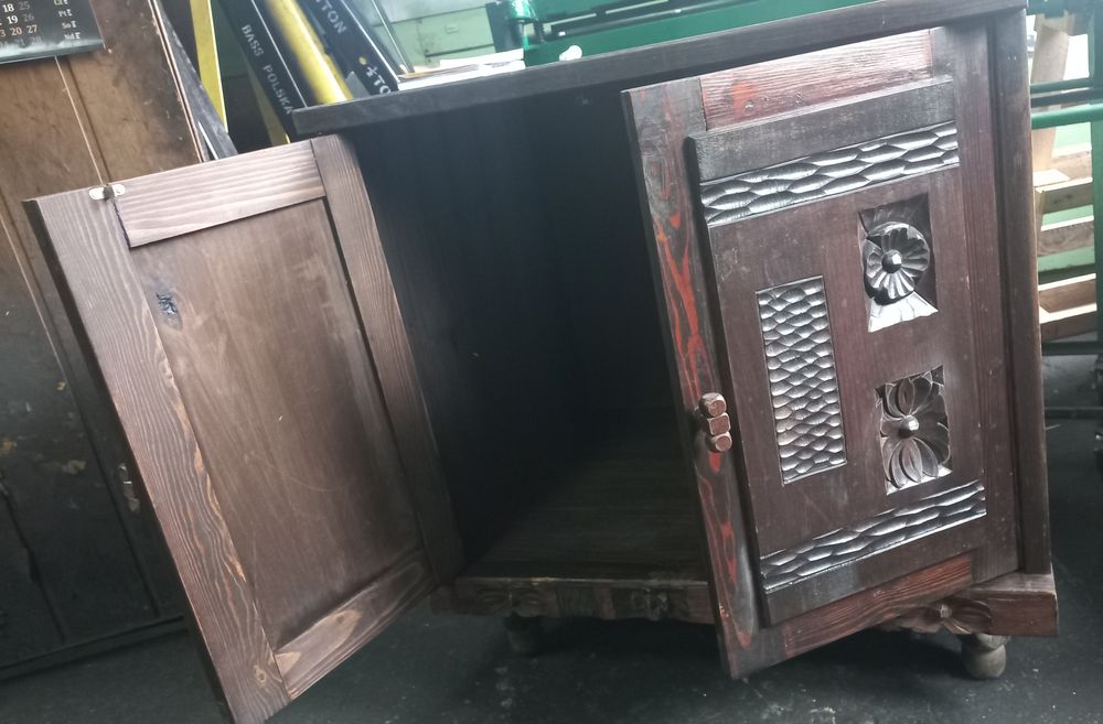 Meble drewniane komplet