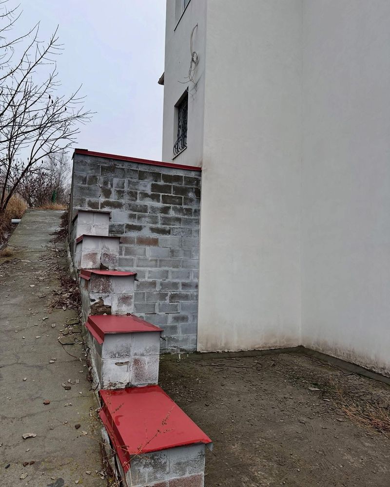 Продажа здания в пригороде