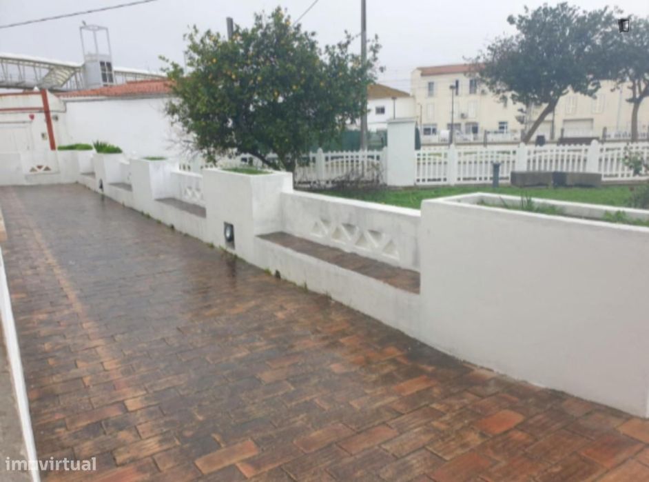 Cama - localizado em Faro