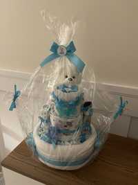 Tort z pampersow baby shower