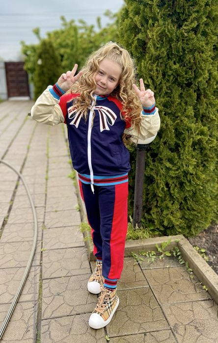 Продам костюм 134