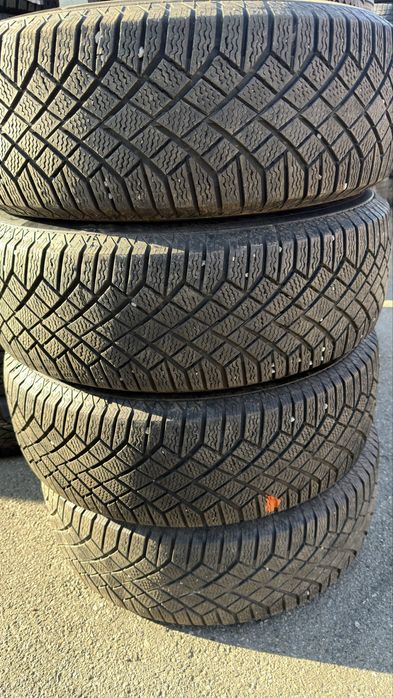 235/65/18 Continental Viking Contact 7