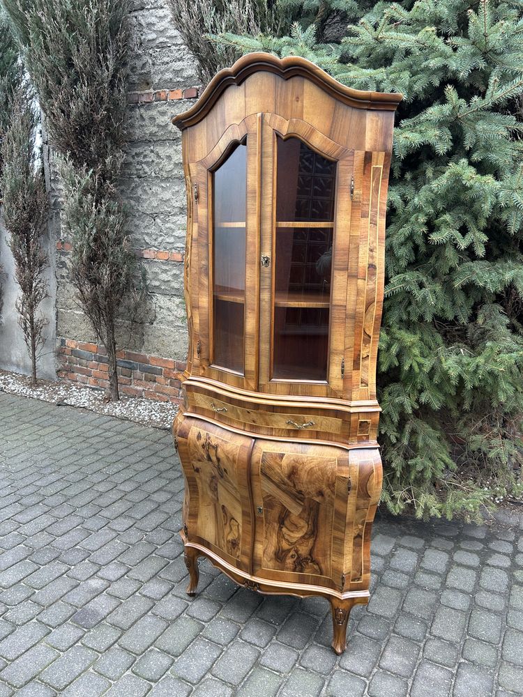 Ludwikowska Witryna Narożnikowa Biblioteka Ludwik Intarsja PoRenowacji