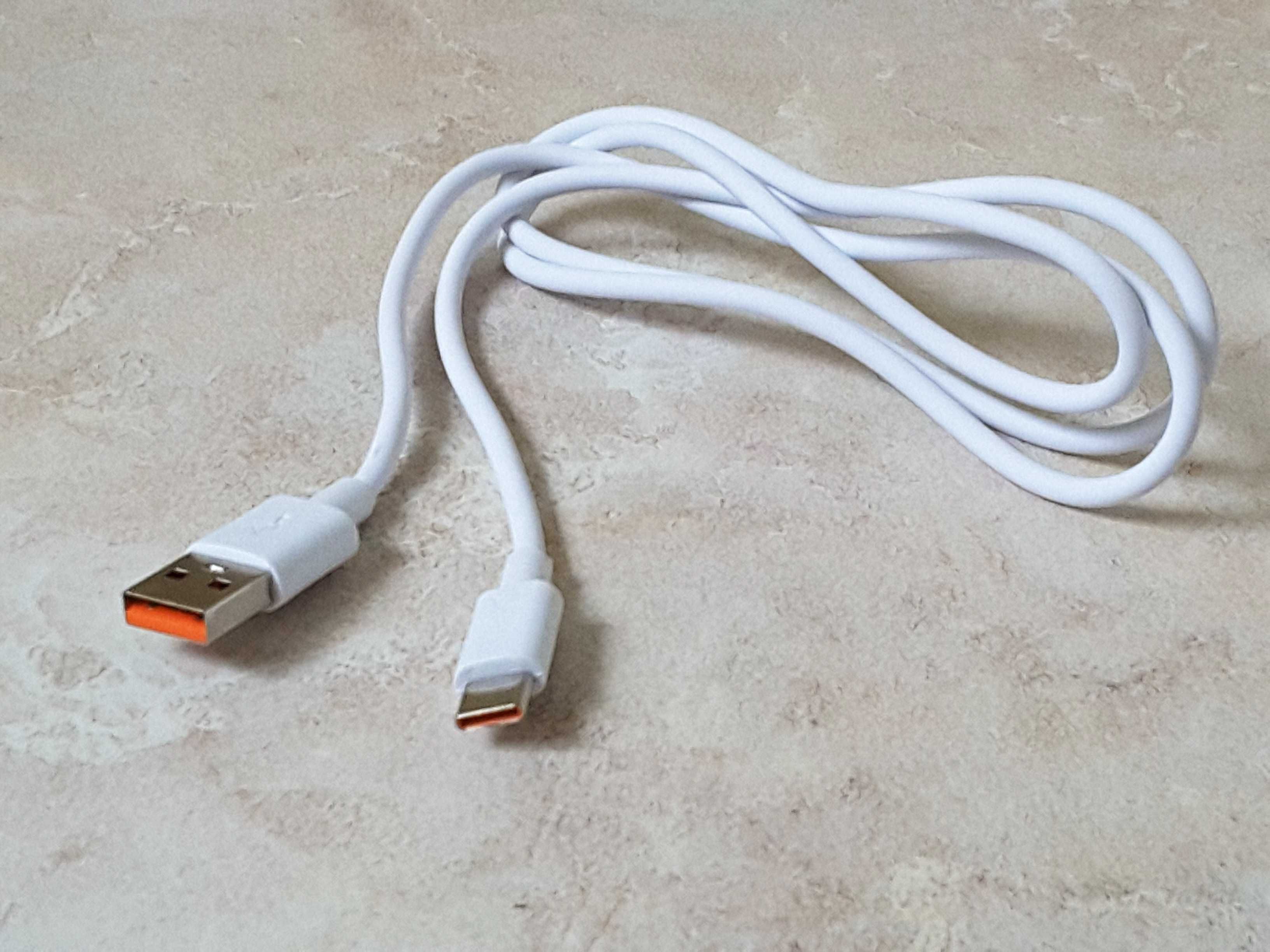 Kabel  USB      USB typ C     biały     1 metr   nie używany