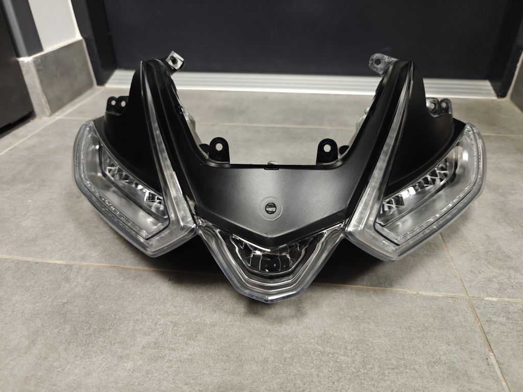 Reflektor przód LED Aprilia rs457