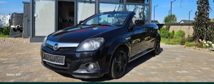 Kabriolet opel tigra 1.8