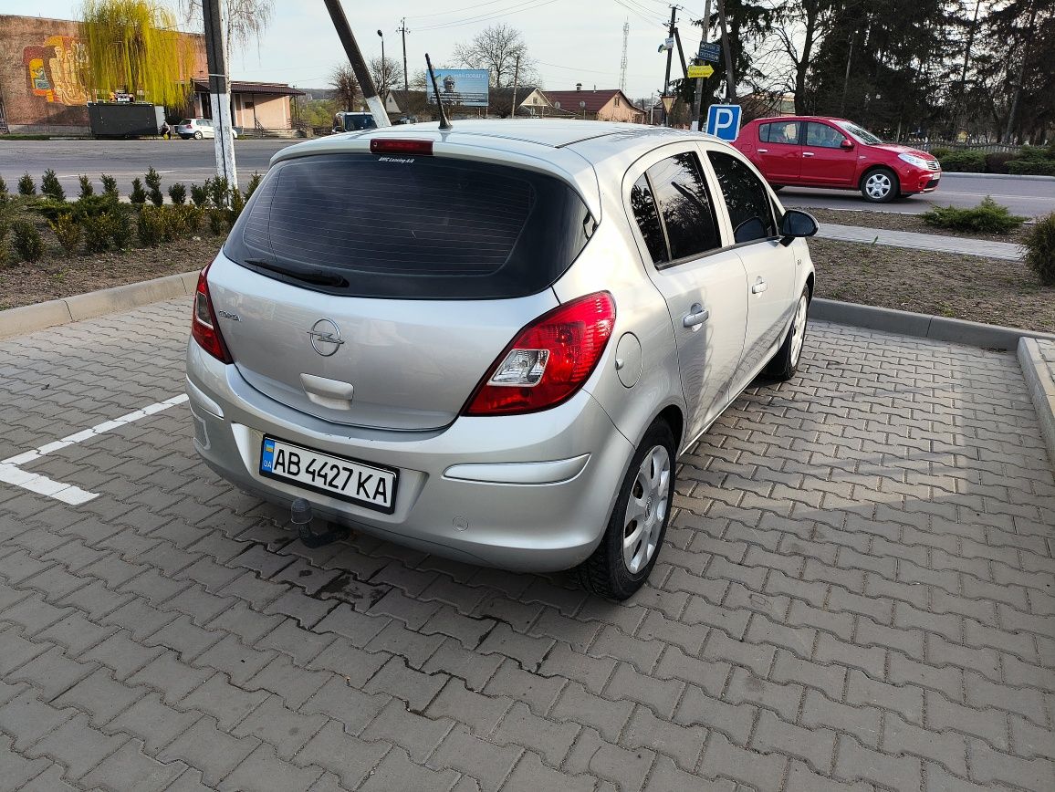 Opel Corsa 1,2 бензин