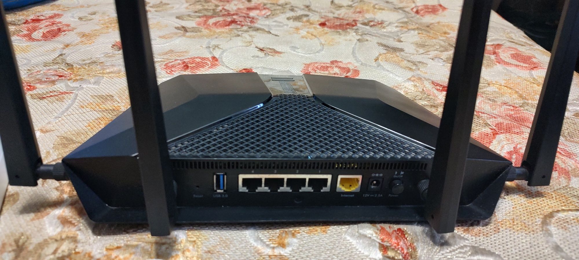 Wi-Fi Роутер NETGEAR Nighthawk AX6 (RAX50), AX5400 WiFi 6, 4xGE LAN