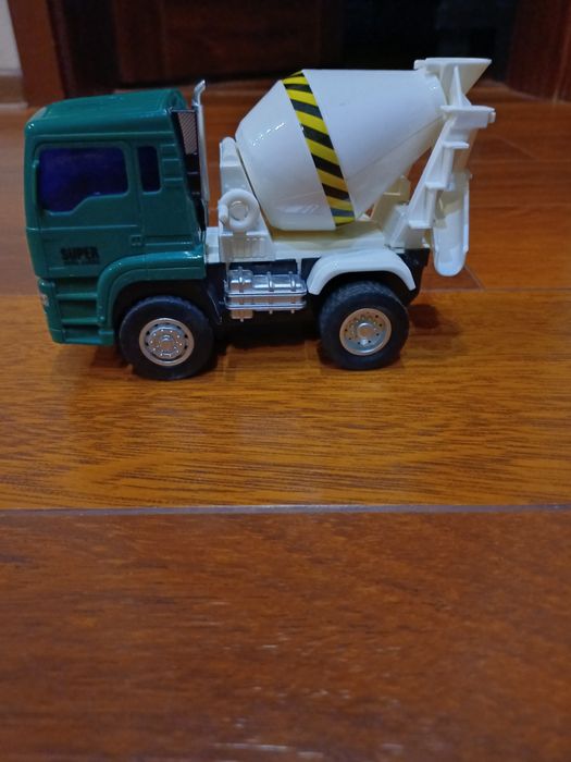 Mała betoniarka, jak nowa