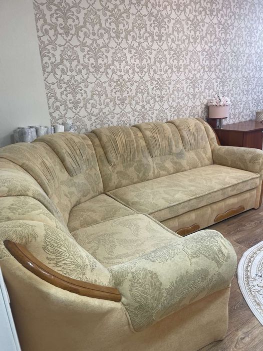 Діван кутовий б/у