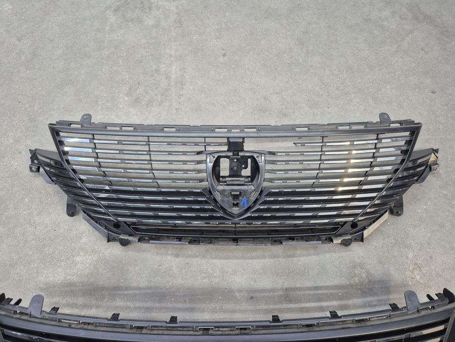 Peugeot 307 III grill atrapa
