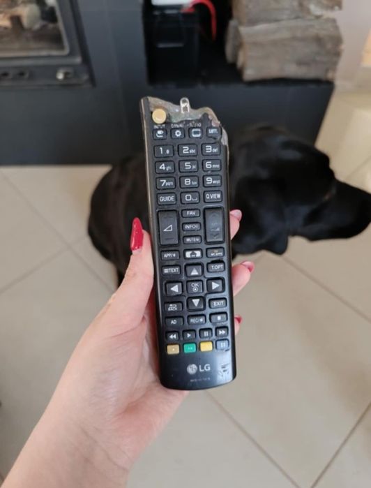 Telewizor LG 49UF680V-ZA + uchwyt obrotowy