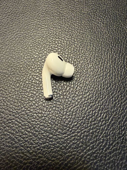 Apple Air Pods Pro 2 Gen. Brak Prawej Słuchawki + Case Gratis