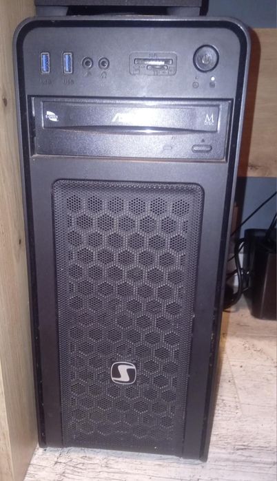 Komputer stacjonarny