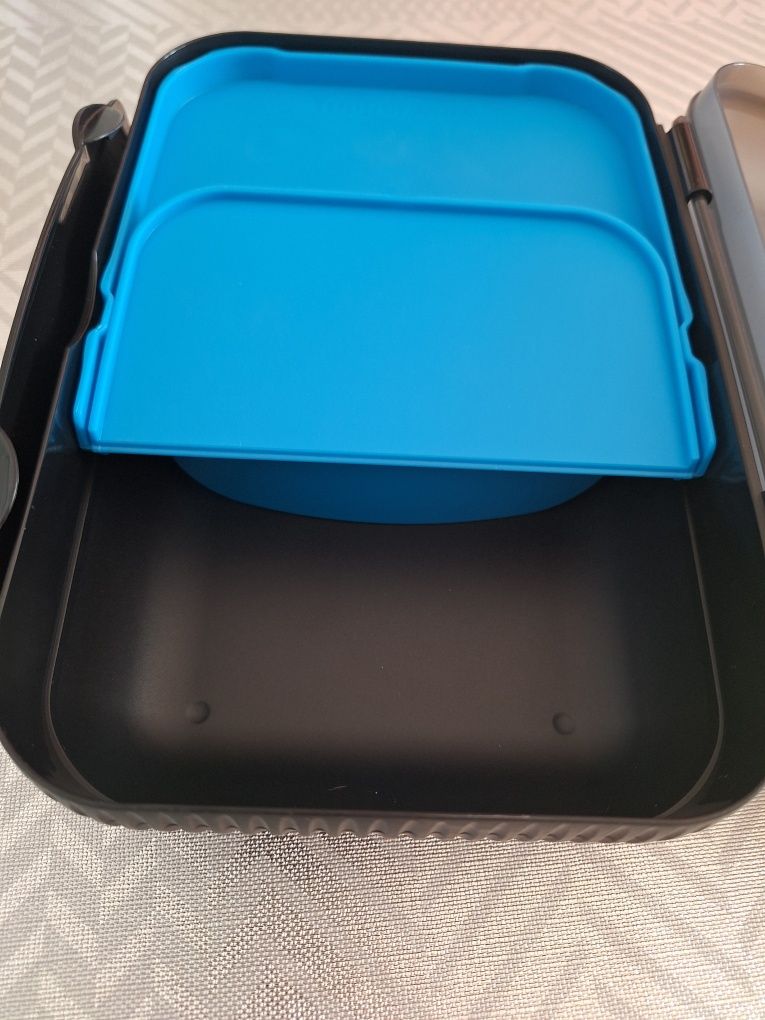 Tupperware LUNCH BOX  Nowy