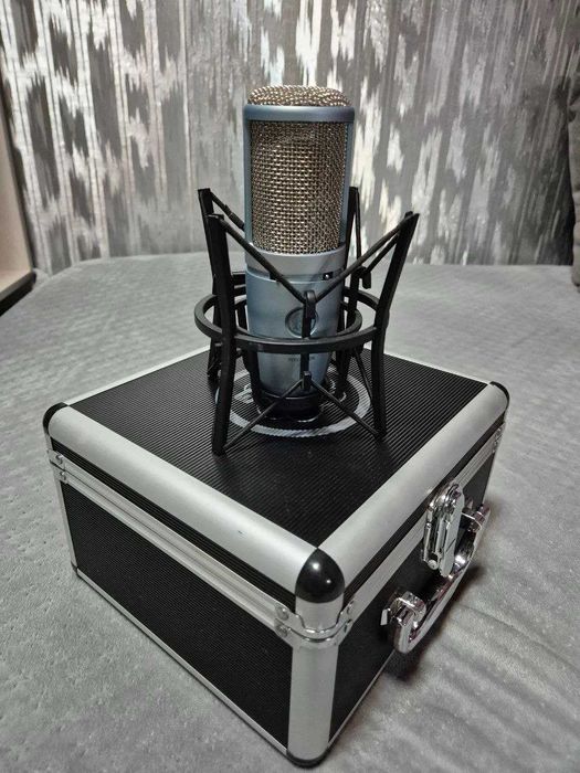 Студійний Конденсаторний Мікрофон AKG P220