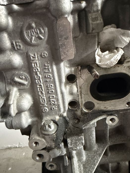 Sprzedam uszkodzony silnik do Marcedesa w176 w246 1,6 benzyna 122KM