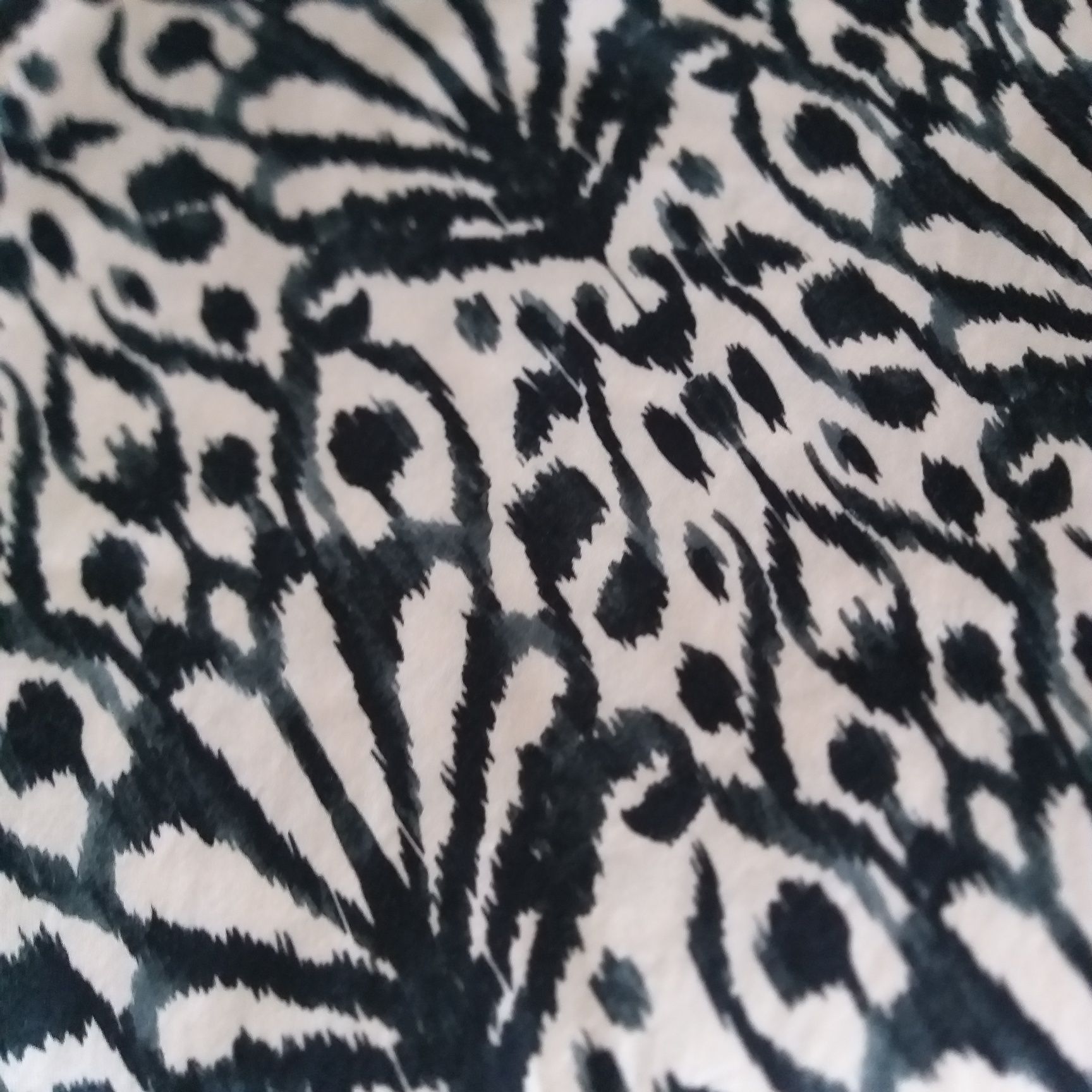 Saia midi estampada