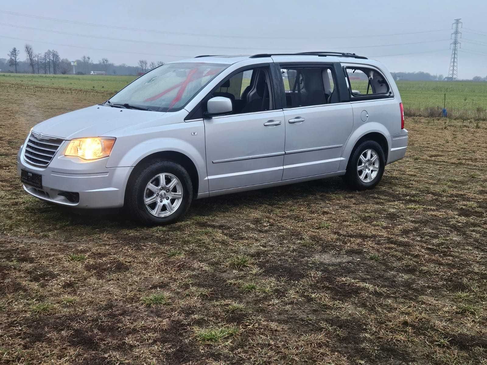 Chrysler grand Voyager 2,8 crd 2010r na części