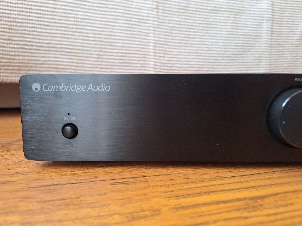 Cambridge Audio Topaz AM 1 лінийний  підсилюач Source Direct