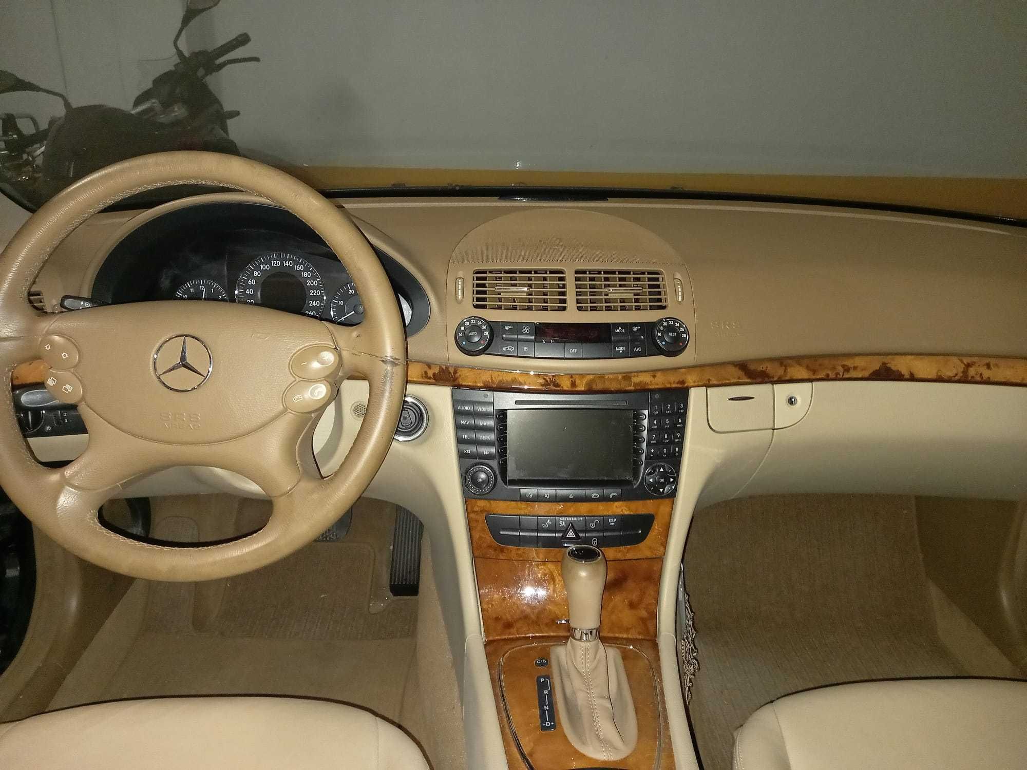 Mercedes-Benz E 220 CDi Executive II Aut